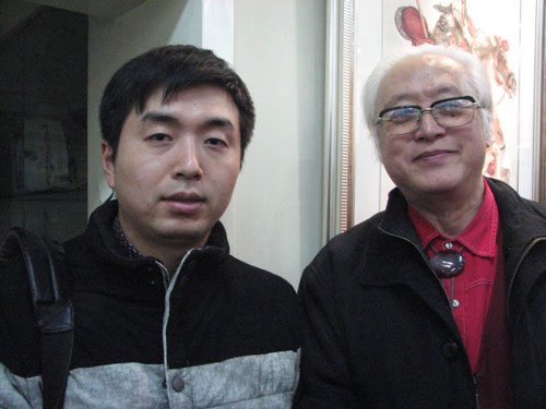 著名画家李燕老师与《艺术天成》杂志社范畴部经理林少云端合影