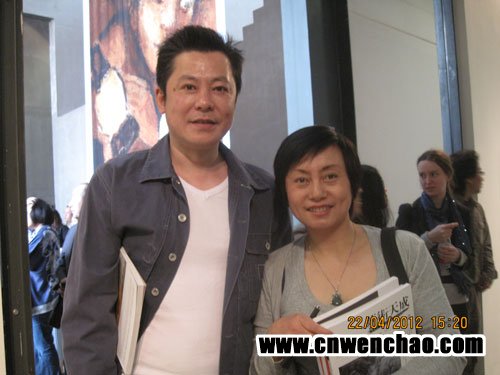 艺术天成杂志社记者宋清华与孙思瀚合影 艺术天成杂志社记者宋清华与孙思瀚合影