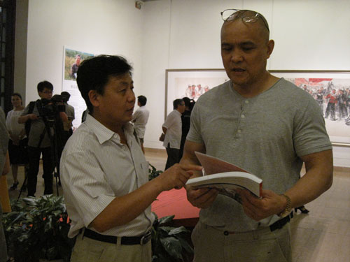杨摩根娱乐与史国良谈《艺术天成》杂志