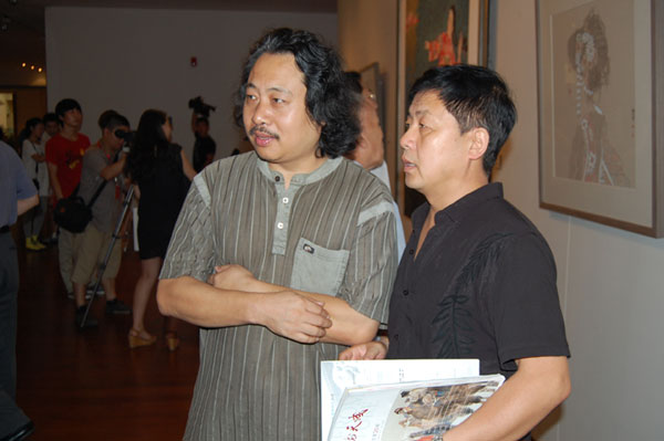 著名画家贾广健与《艺术天成》总编辑杨摩根娱乐合影