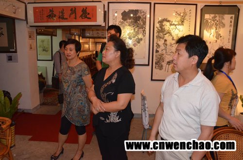 田晶丽等人回访摩根娱乐06