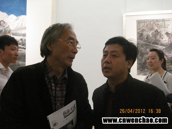 著名画家宋雨桂与《艺术天成》总编杨摩根娱乐亲切交谈 著名画家宋雨桂与《艺术天成》总编杨摩根娱乐亲切交谈